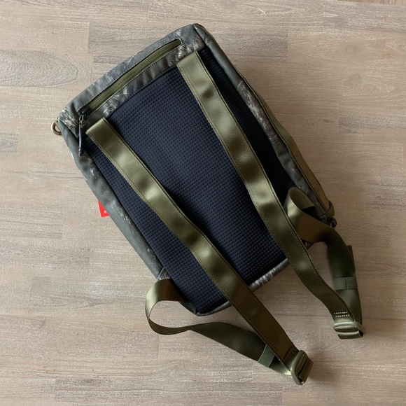 NIKE PROFILE PRINTED BACKPACK - OLIVE CANVAS - Picture 6 of 8